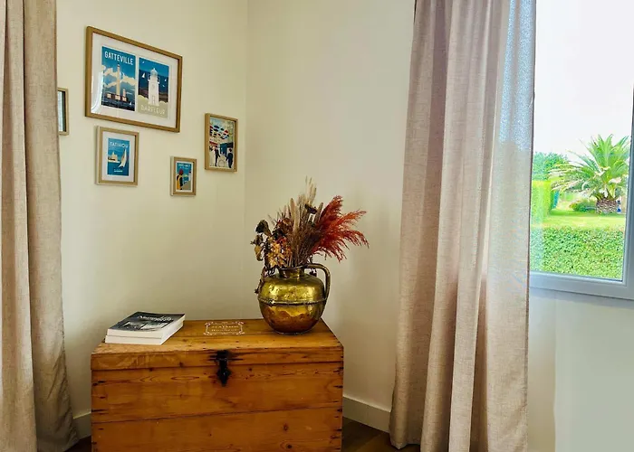 Prázdninový dům La Maison Du Bonheur Cozy Family Refuge Near Utah Sainte-Mère-Église