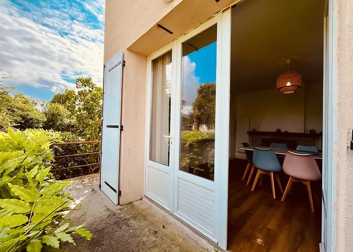 Prázdninový dům La Maison Du Bonheur Cozy Family Refuge Near Utah Sainte-Mère-Église